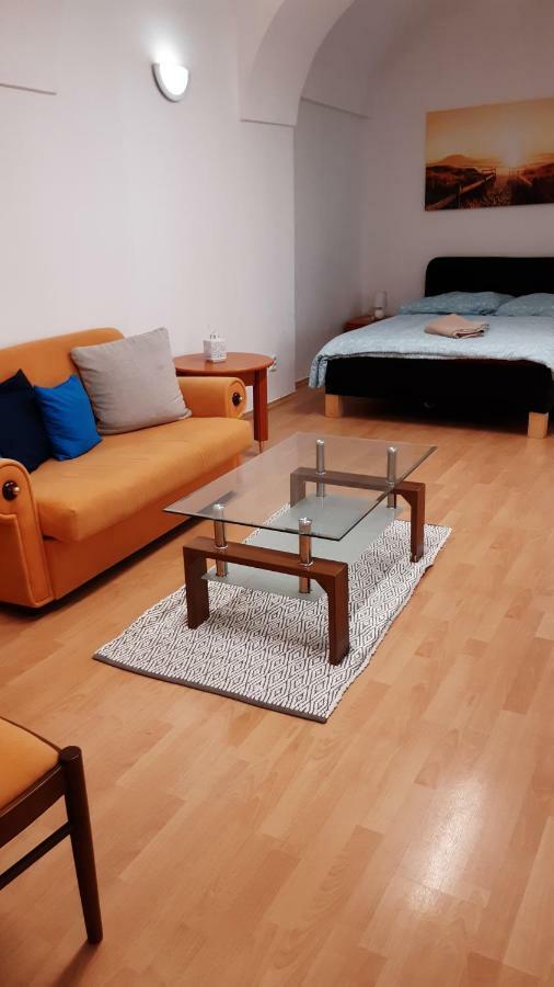 Big Modern Doubleroom Near Cathedral Kassa Kültér fotó