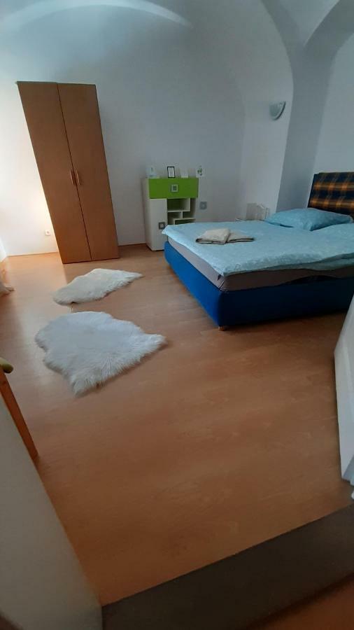 Big Modern Doubleroom Near Cathedral Kassa Kültér fotó